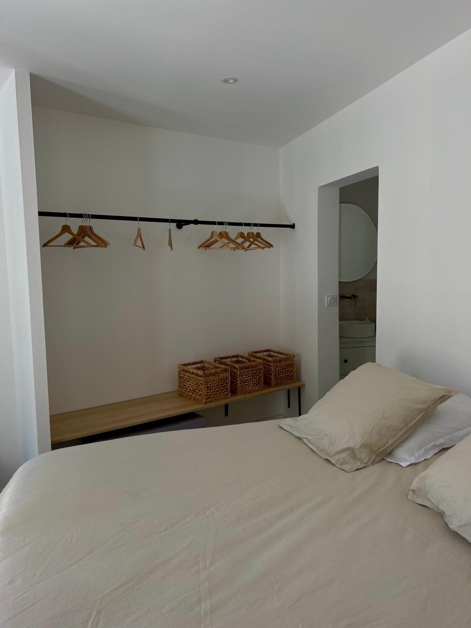Casa Andrea Appartement Tout A Pied Avec Grand Jardin Sanary-sur-Mer Exterior photo