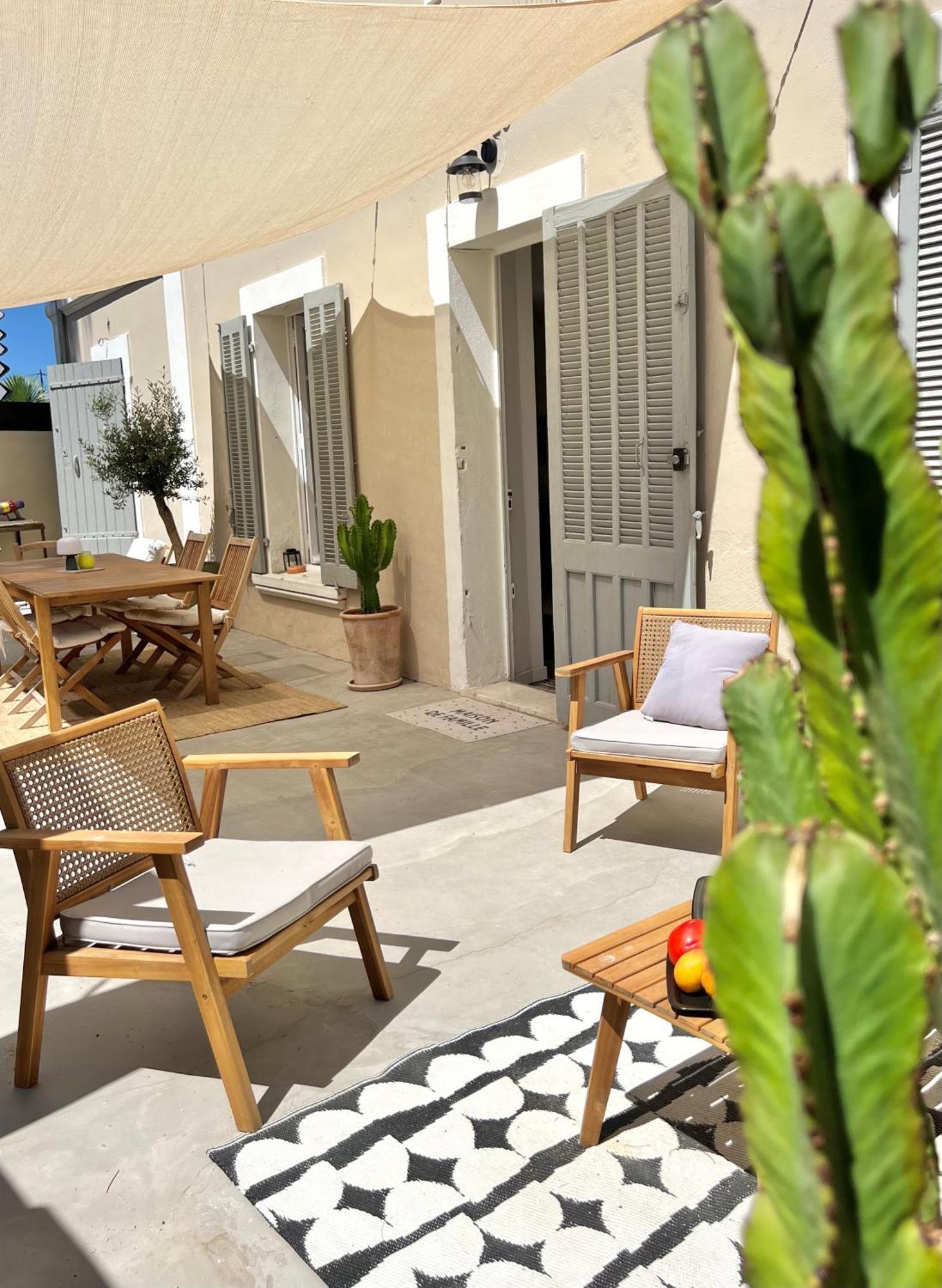 Casa Andrea Appartement Tout A Pied Avec Grand Jardin Sanary-sur-Mer Exterior photo